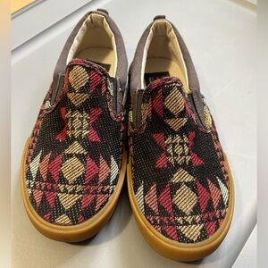 GAP Kids Slip On brown Shoes with cool design. Classic fun kids shoes US 1